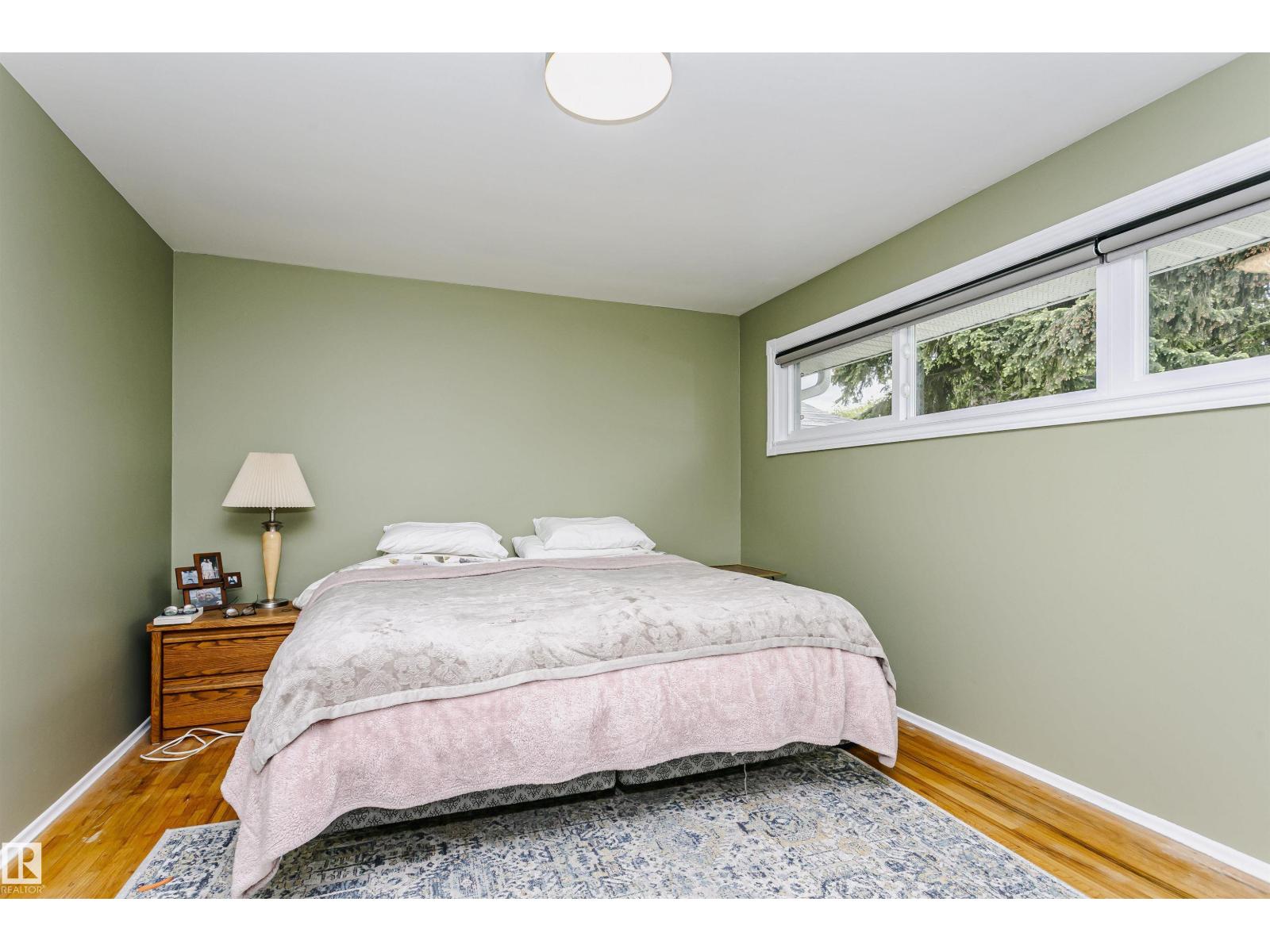 8628 64 AV NW — photo 21