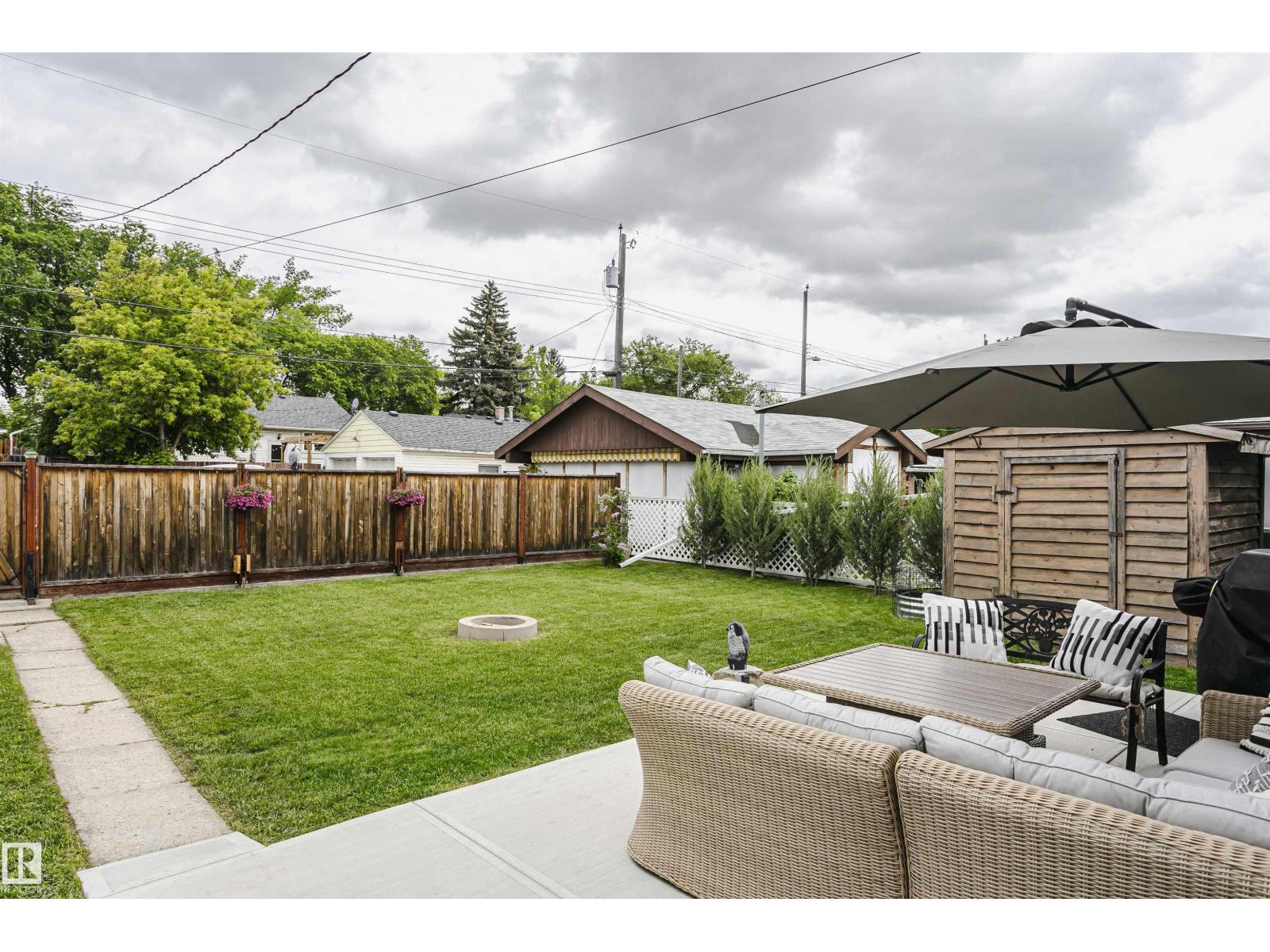 8628 64 AV NW — photo 30
