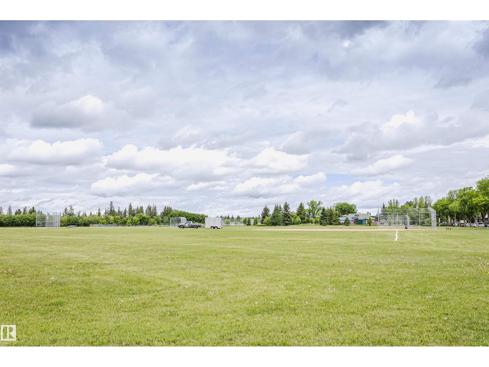 8628 64 AV NW — photo 41