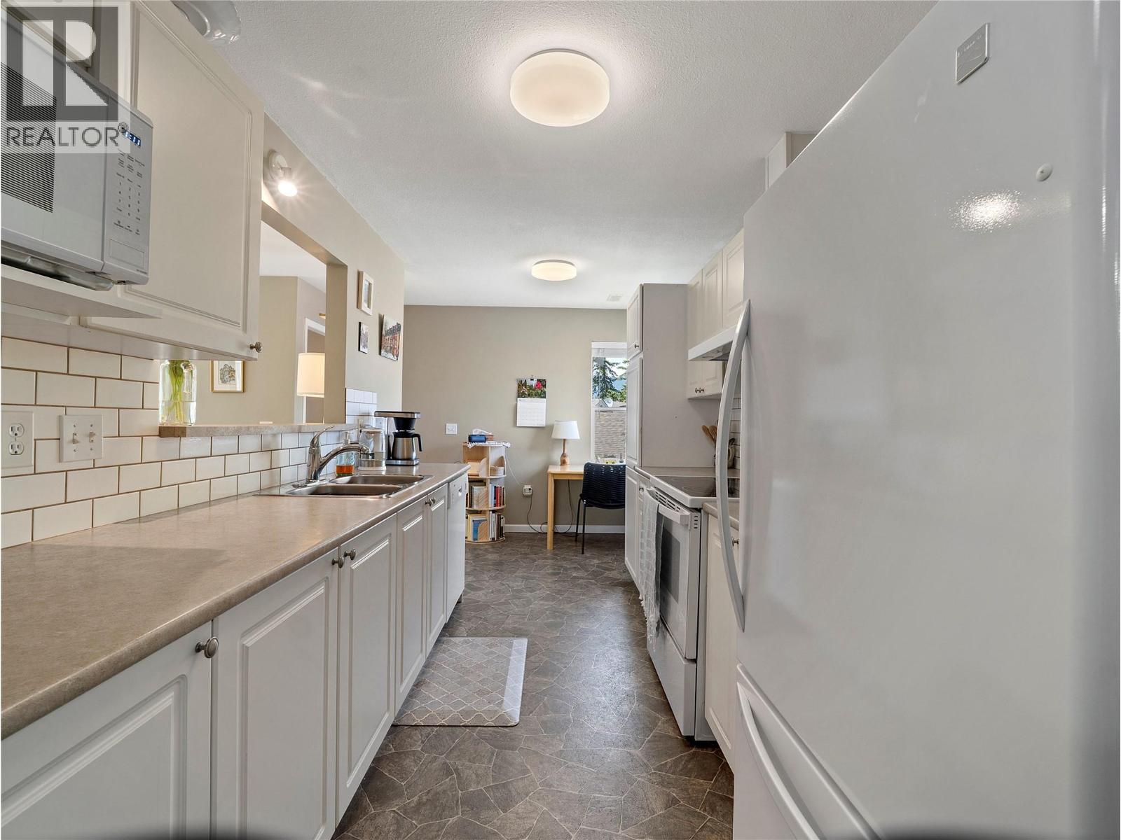 #14 171 17 Street SE - 12