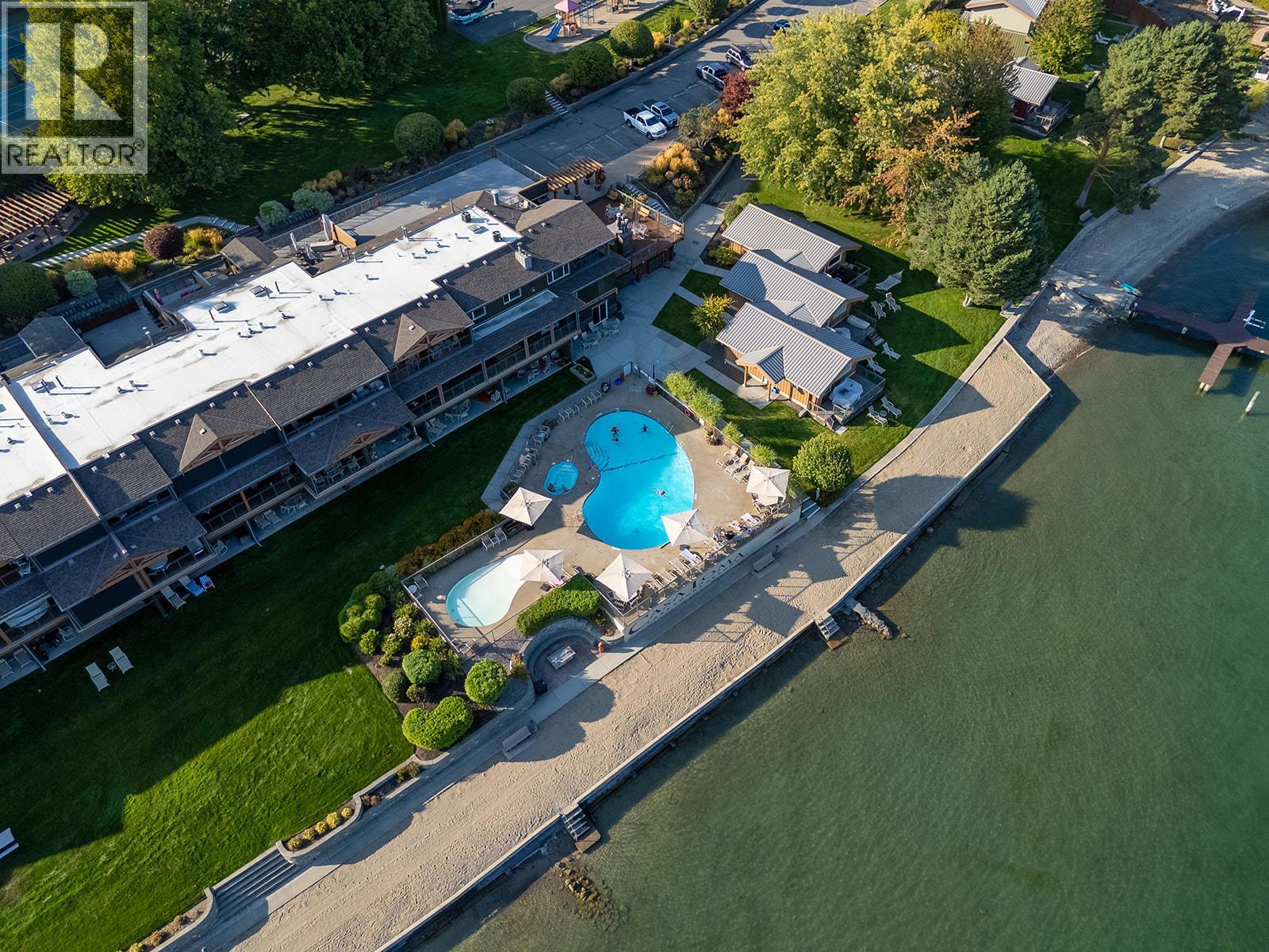 #301 2777 Casa Loma Road - 3