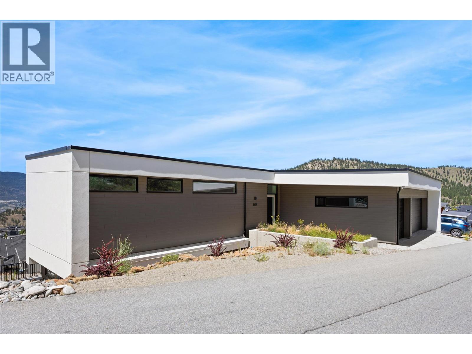 1106 SYER Road, Penticton