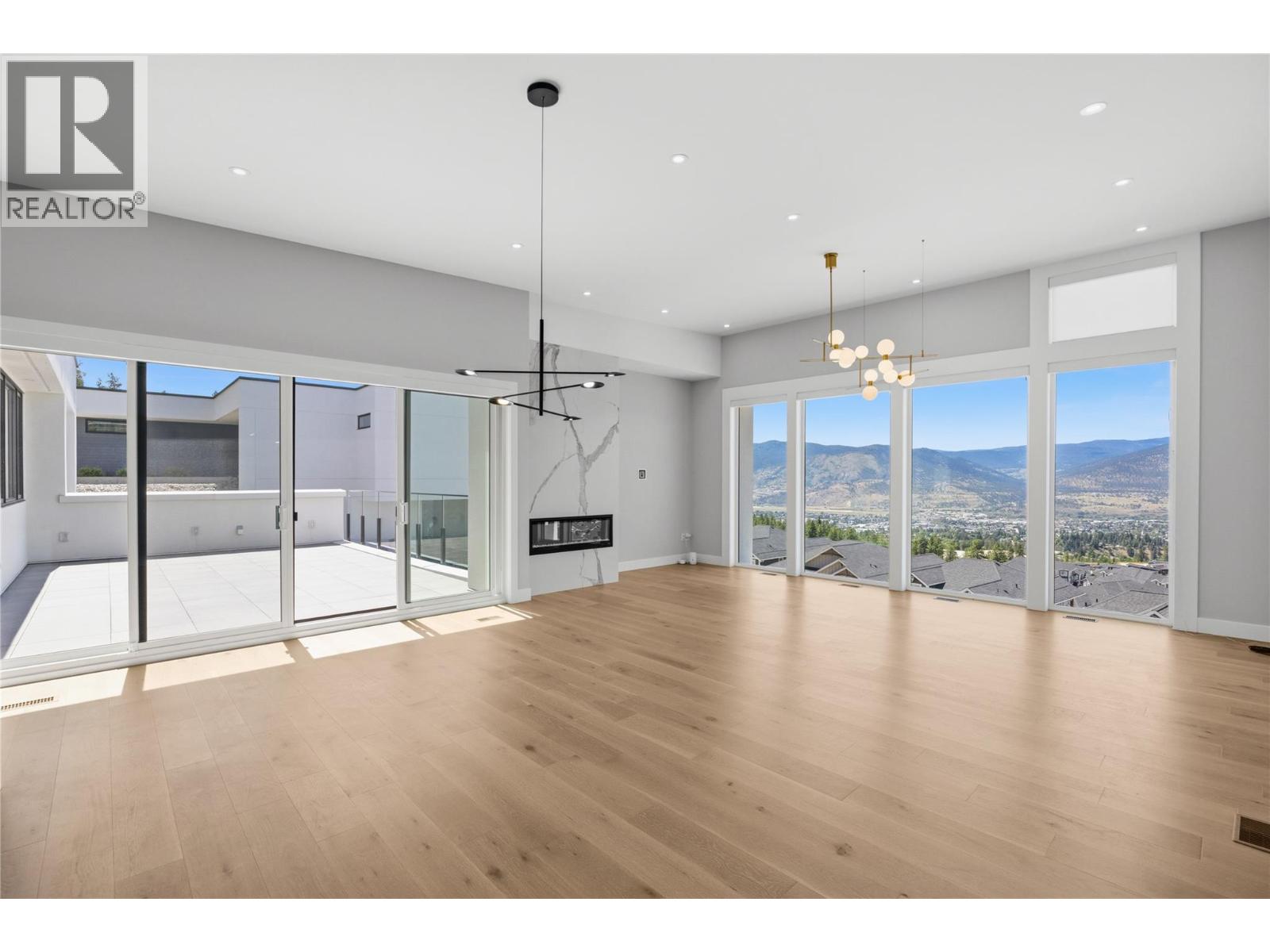 1106 SYER Road, Penticton