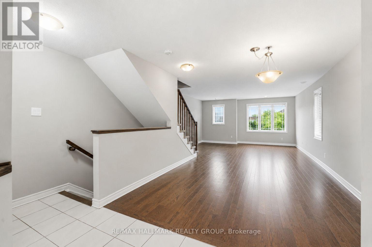 2 Bed, 3 Bath House for Sale in Ottawa – 670 DANACA PRIVATE, Ottawa – MLS# X13438934 - Image 9
