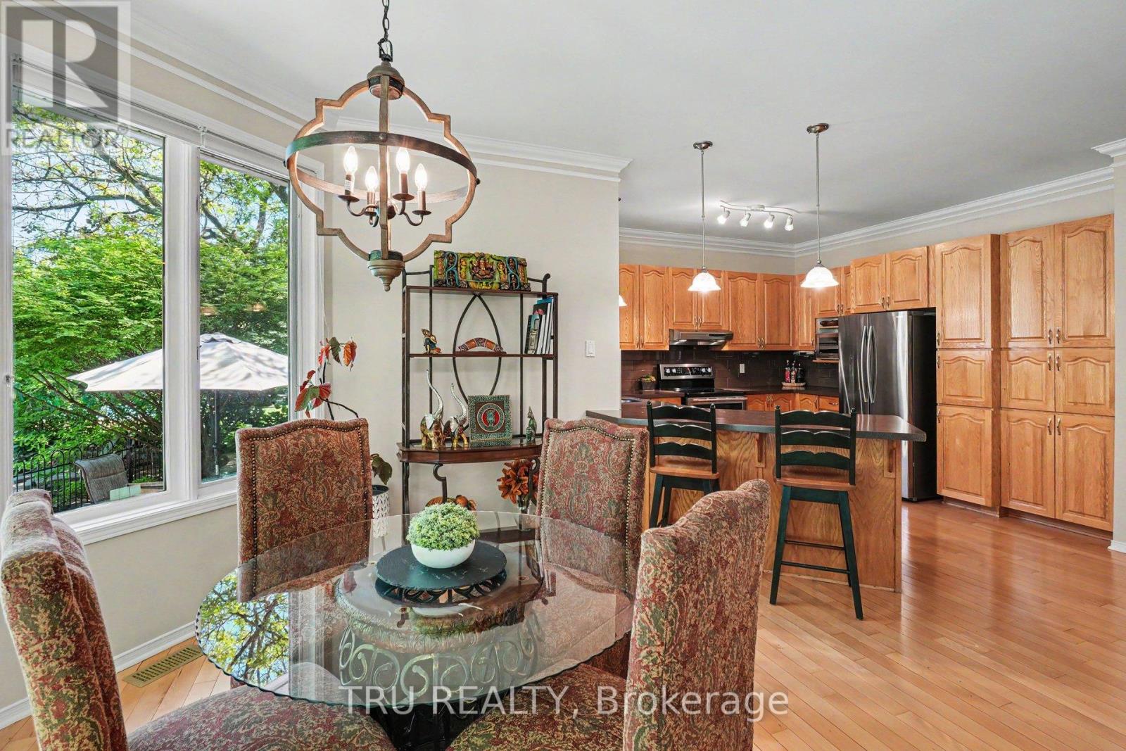 40 CIMARRON CRESCENT - 13