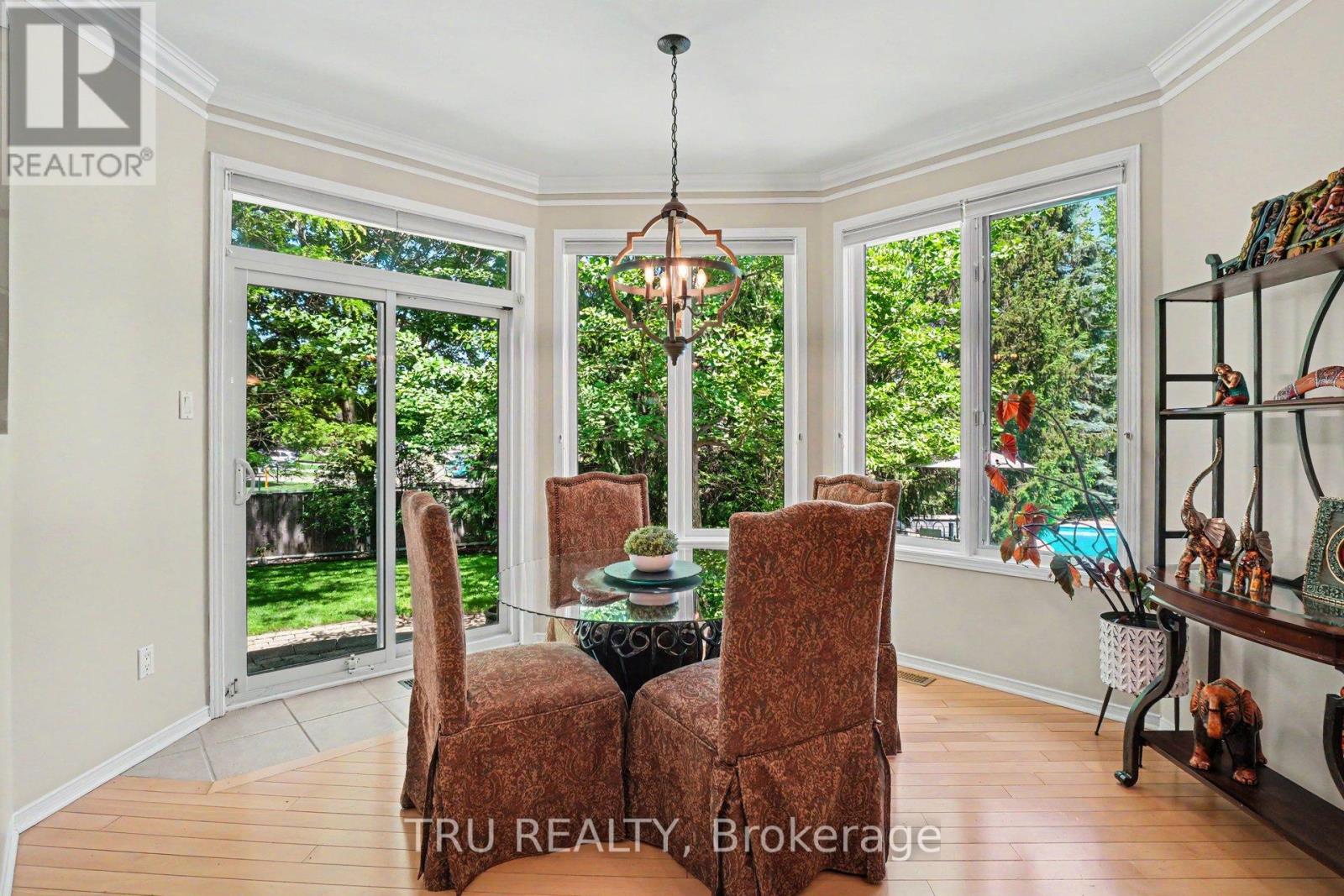 40 CIMARRON CRESCENT - 14