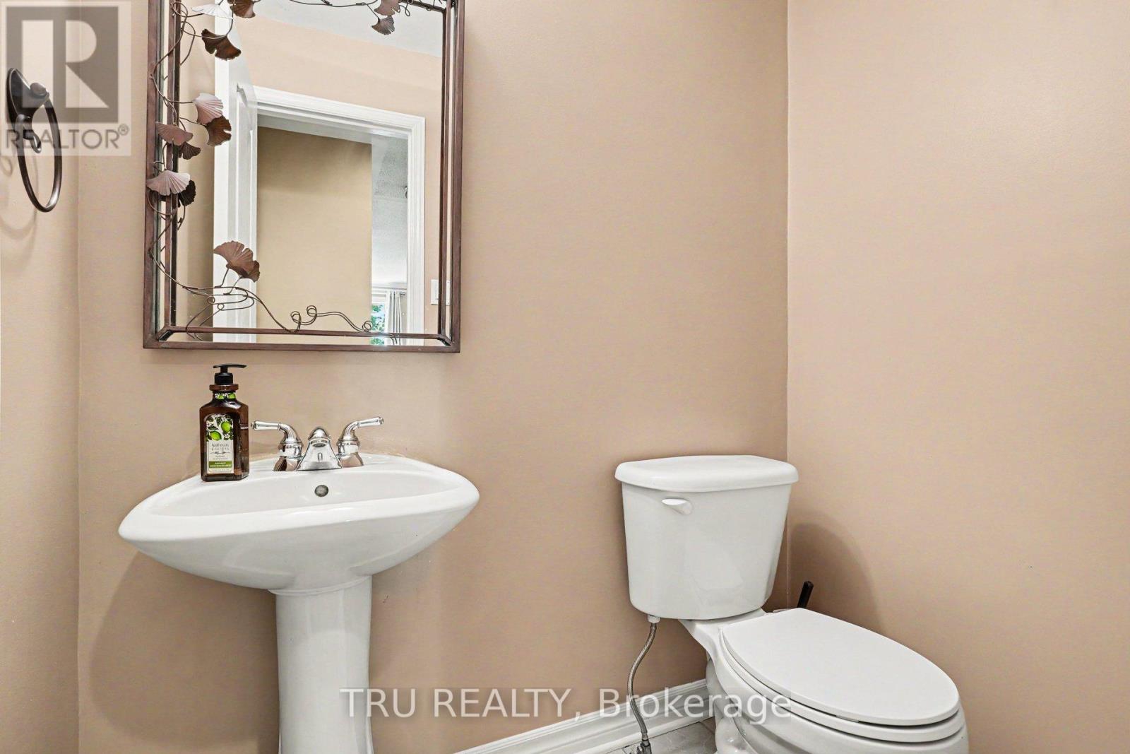 40 CIMARRON CRESCENT - 17