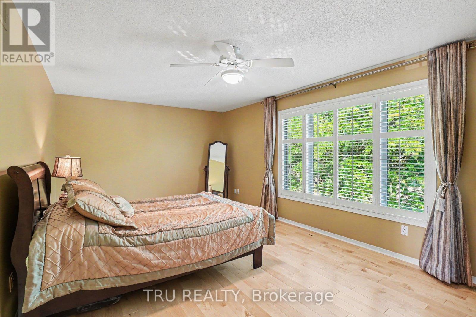 40 CIMARRON CRESCENT - 19
