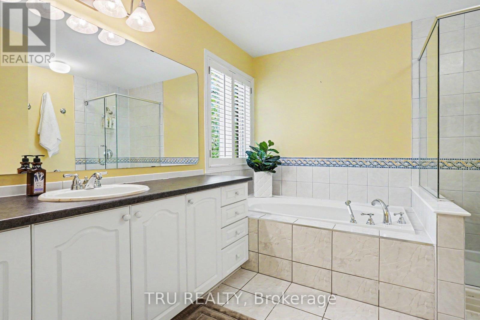 40 CIMARRON CRESCENT - 21