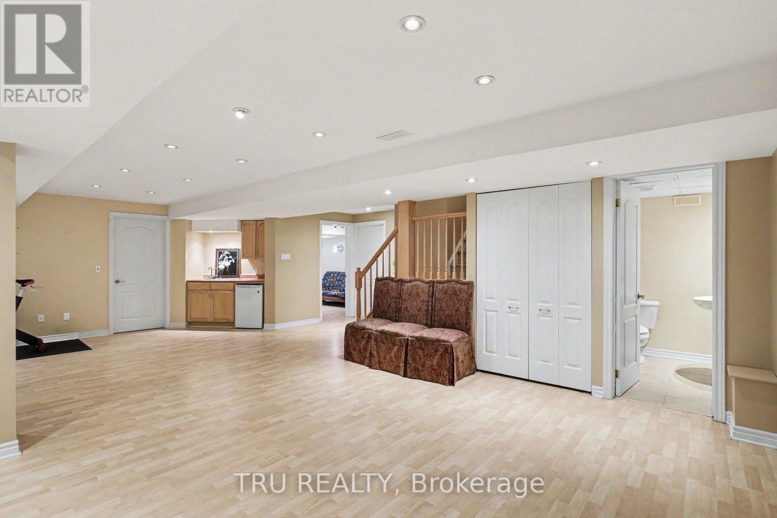 40 CIMARRON CRESCENT - 29
