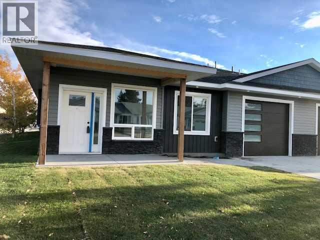 4738 49A Avenue, Lacombe