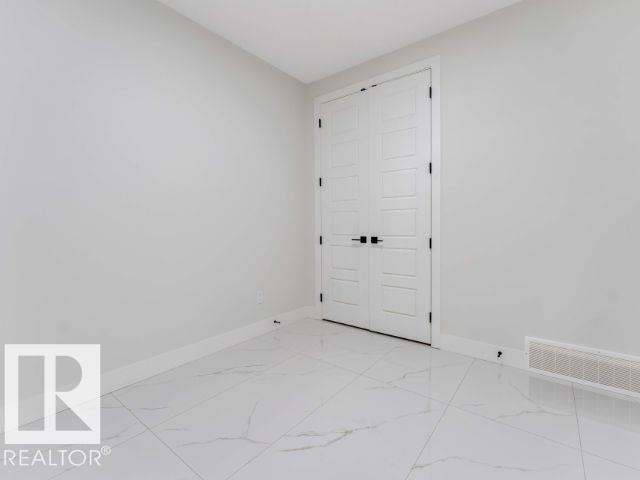 7156 177 AV NW - 5
