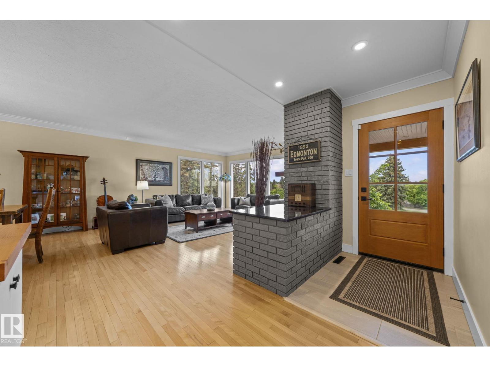 6523 HARDISTY DR NW — photo 15