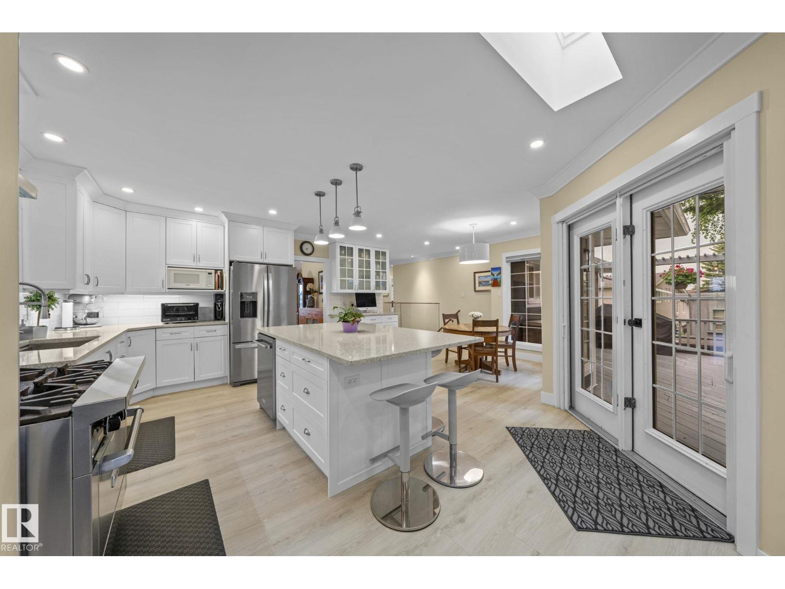 6523 HARDISTY DR NW — photo 22