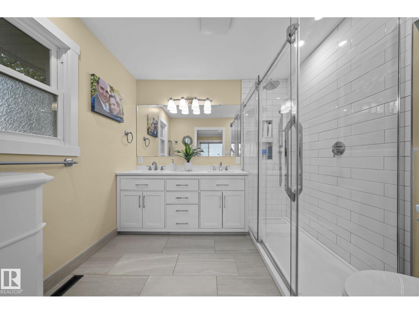 6523 HARDISTY DR NW — photo 33