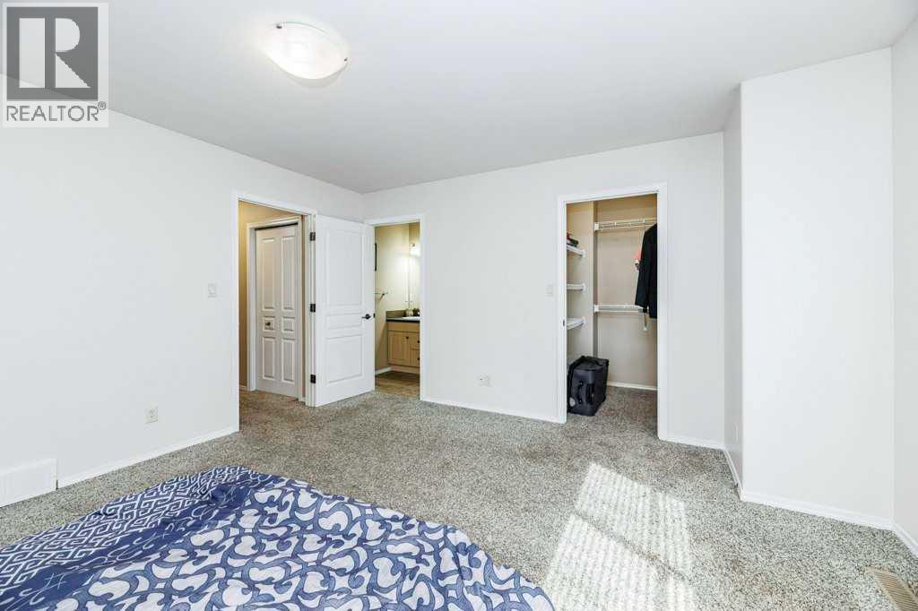 2 Legend Court, Sylvan Lake