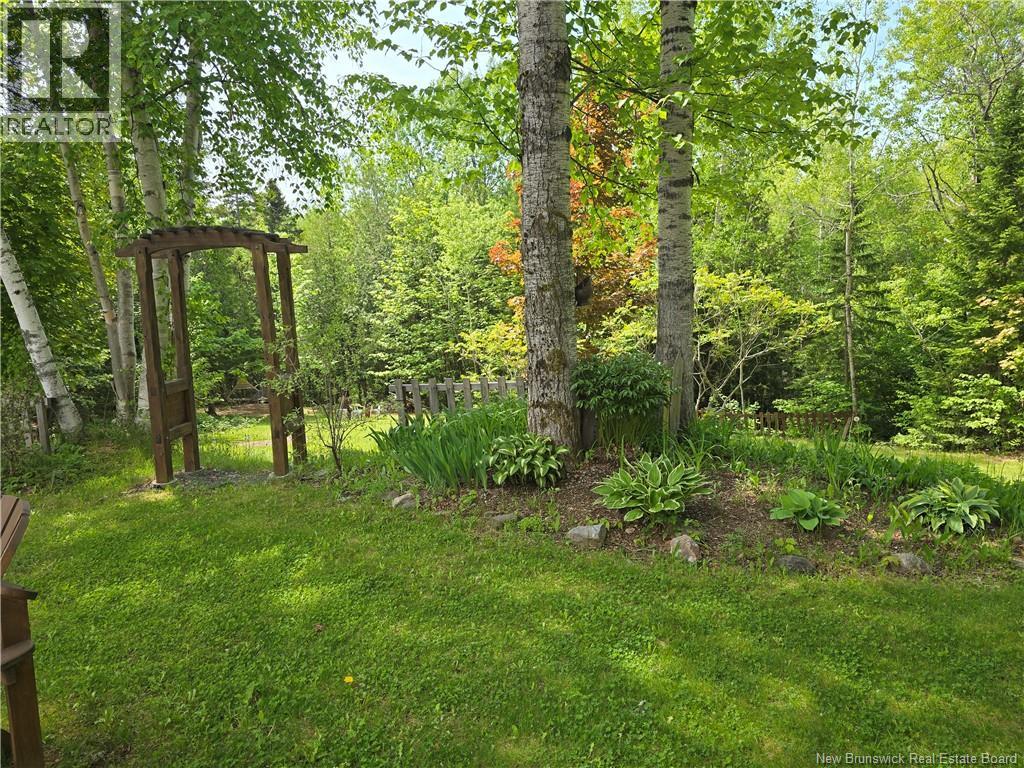 435 Acadie - 15