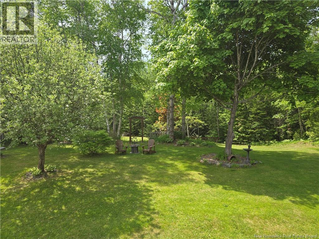 435 Acadie - Image 16