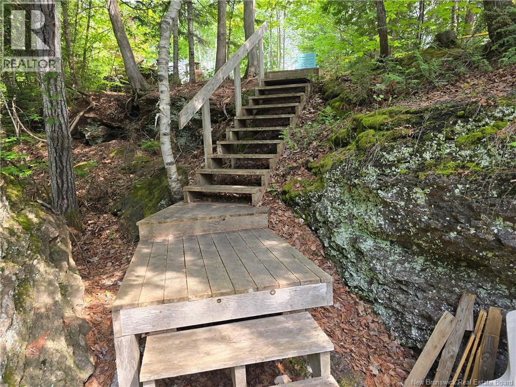435 Acadie - Image 18