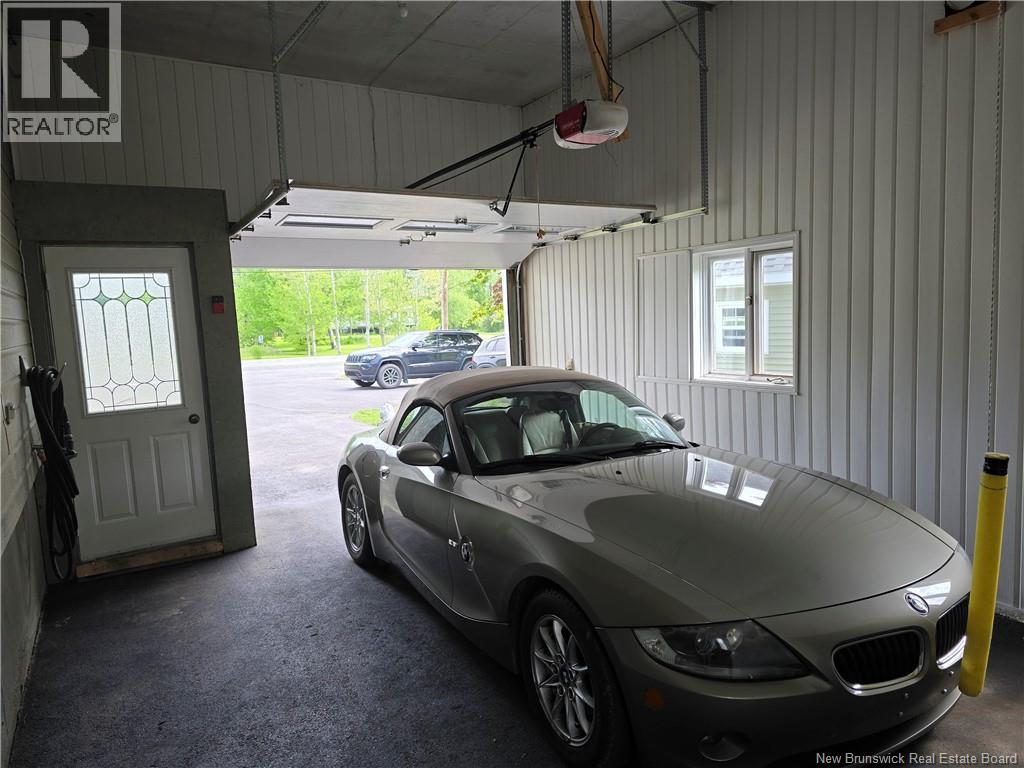435 Acadie - Image 21