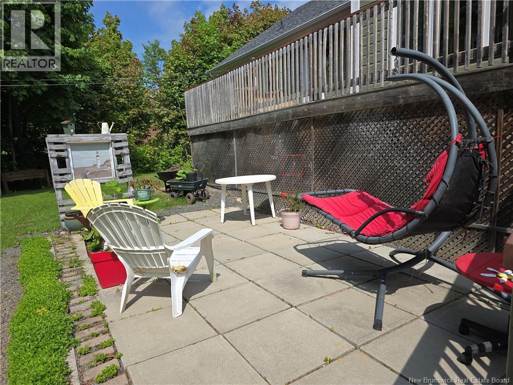 435 Acadie - Image 7