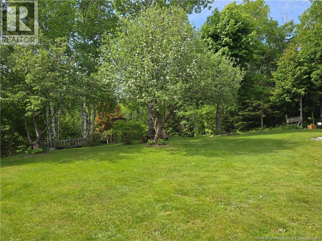 435 Acadie - 8