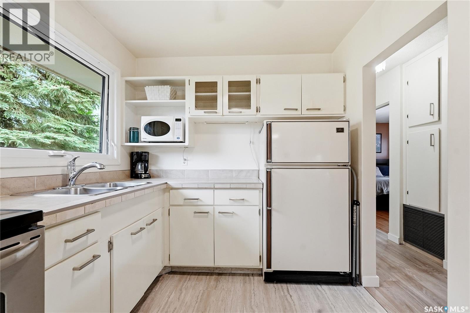 2321 Munroe AVENUE S — photo 14