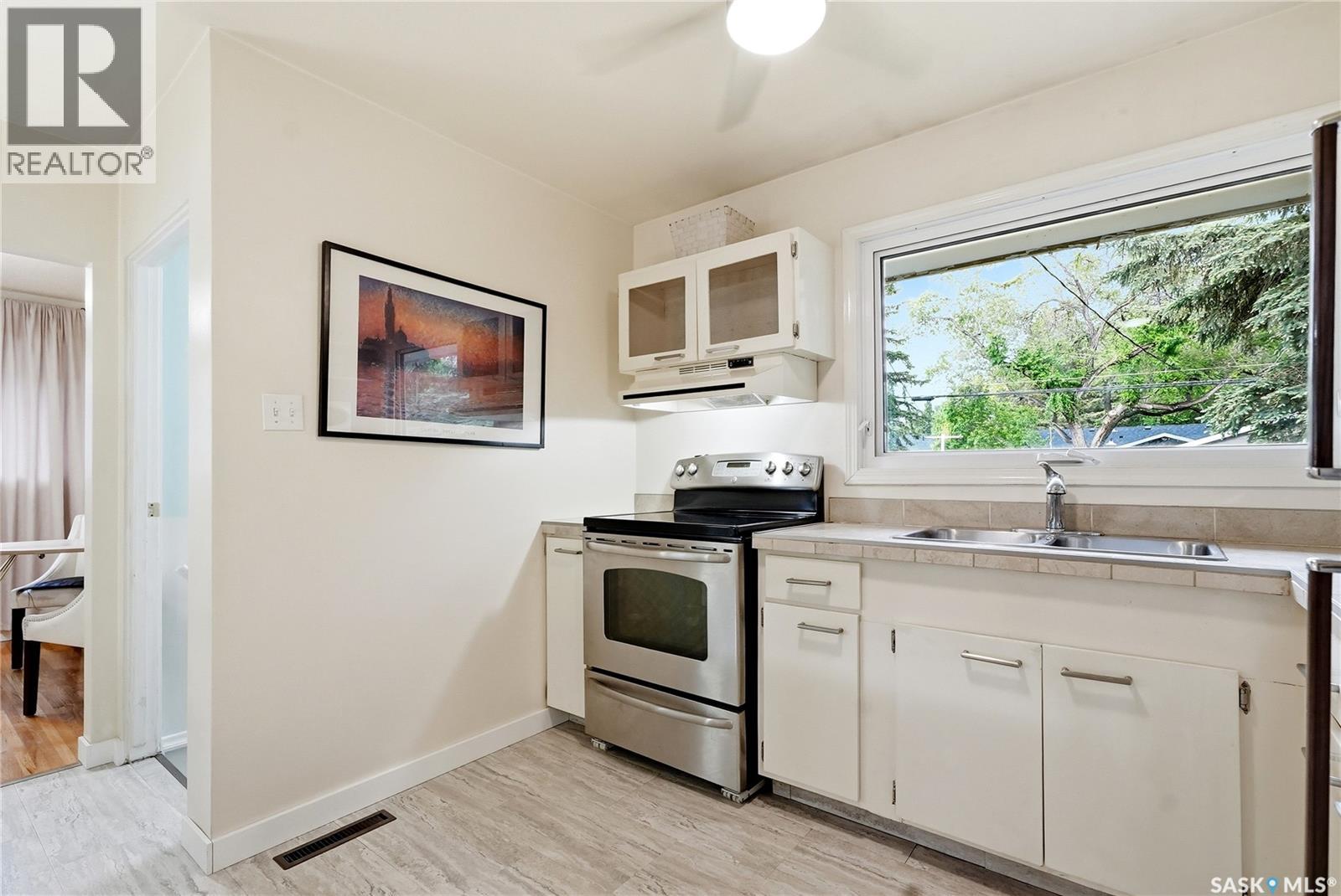2321 Munroe AVENUE S — photo 15