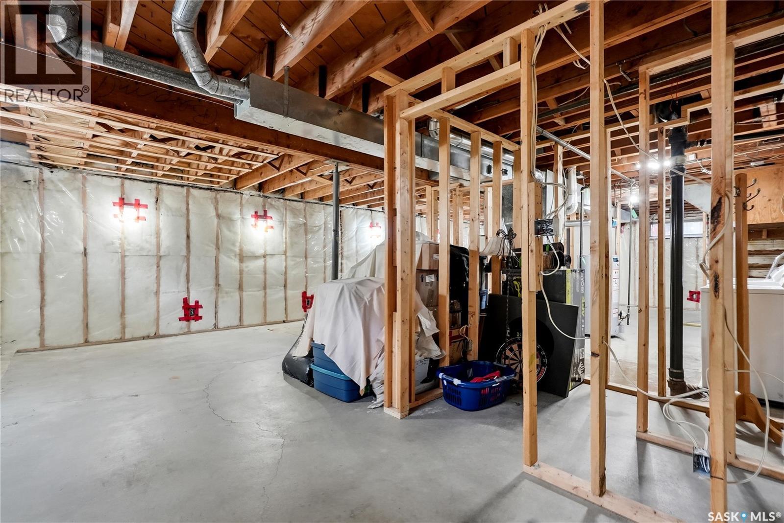 2321 Munroe AVENUE S — photo 35