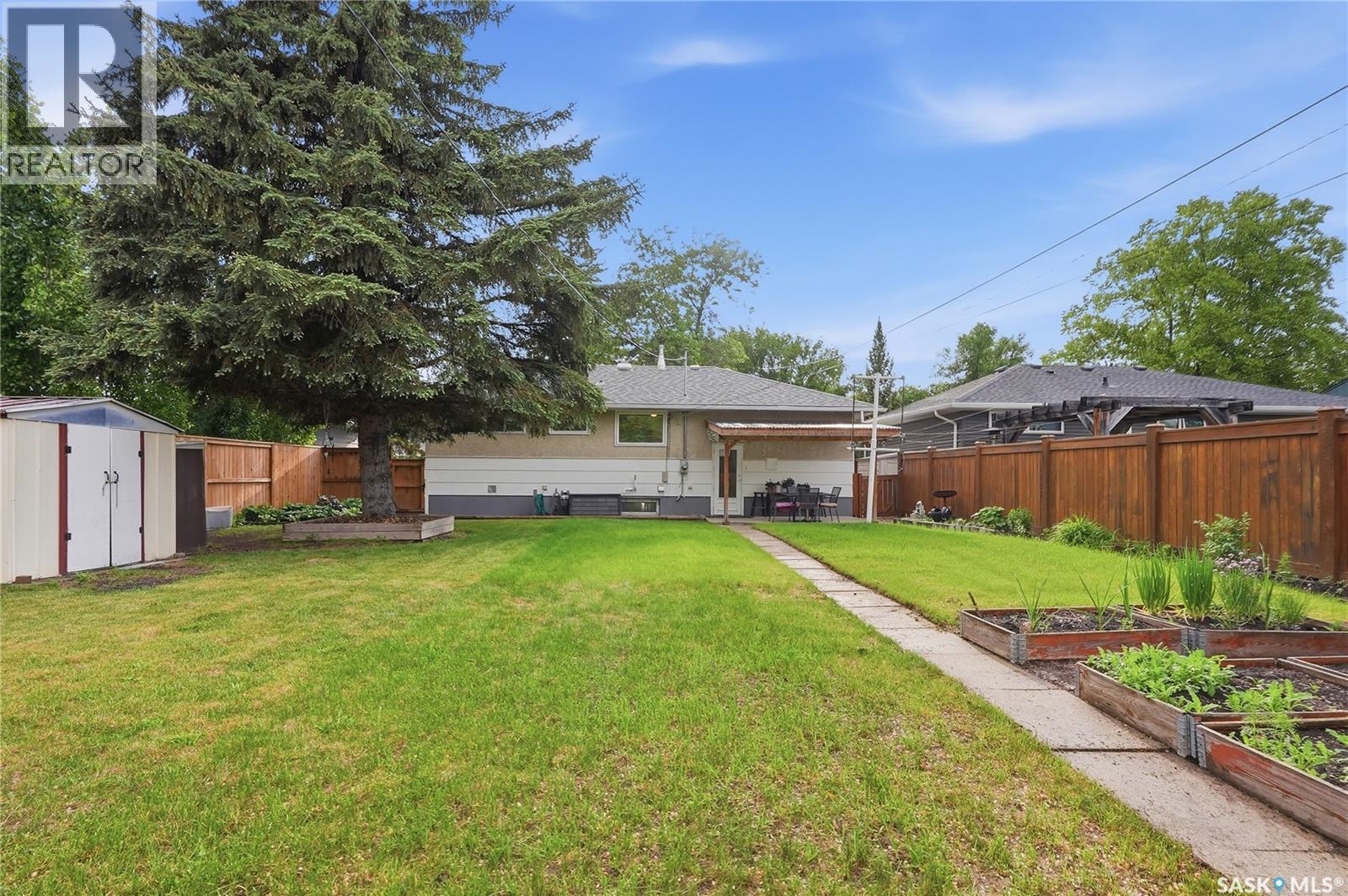 2321 Munroe AVENUE S — photo 43
