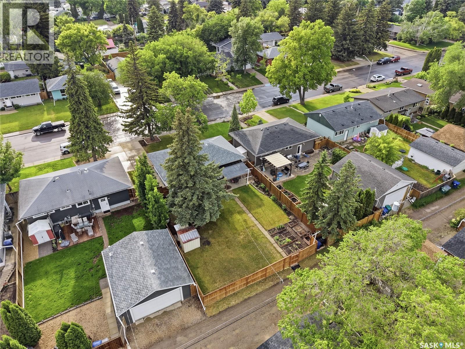 2321 Munroe AVENUE S — photo 47