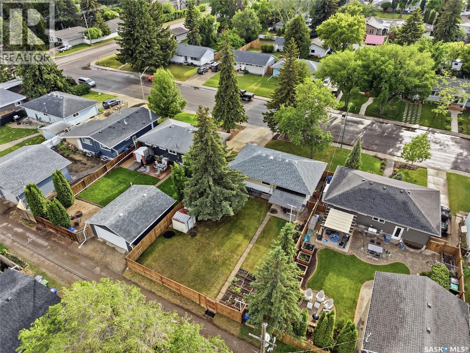 2321 Munroe AVENUE S — photo 49