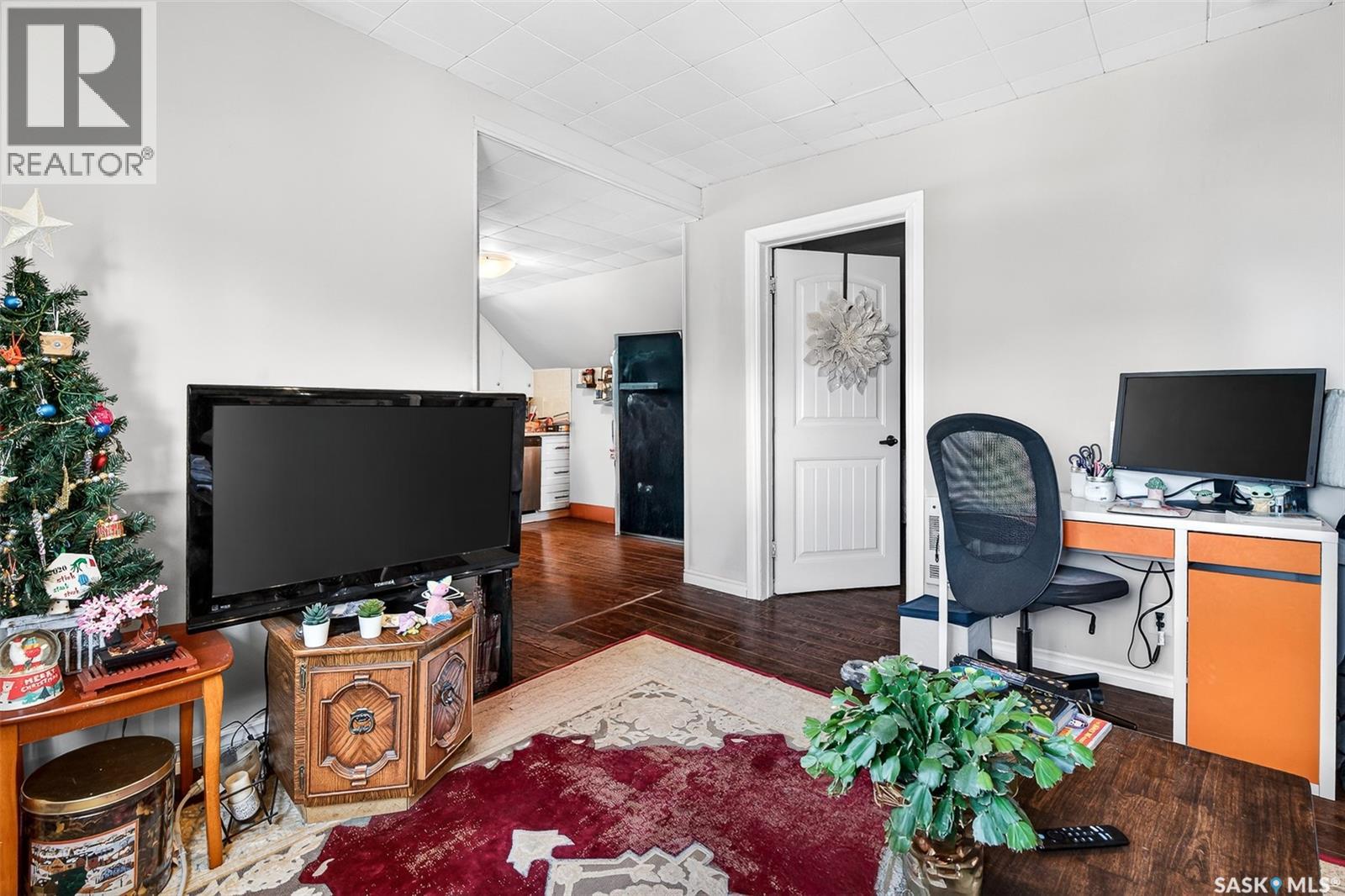 174 Ominica STREET W - 57