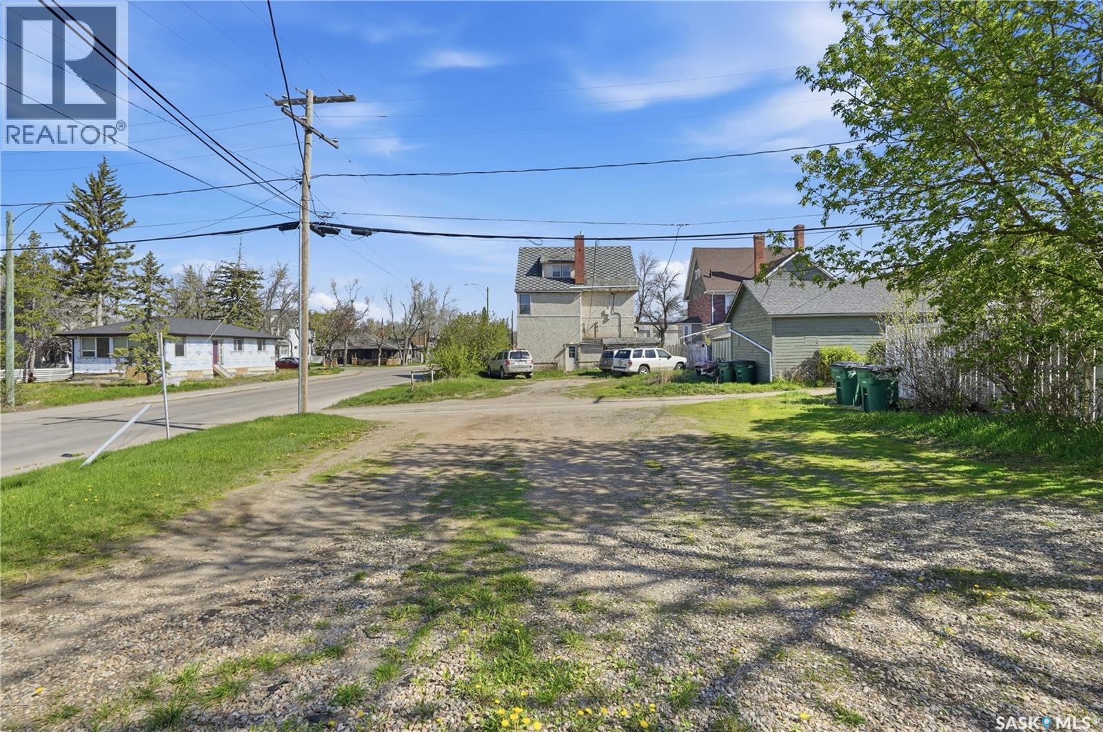 174 Ominica STREET W - 61