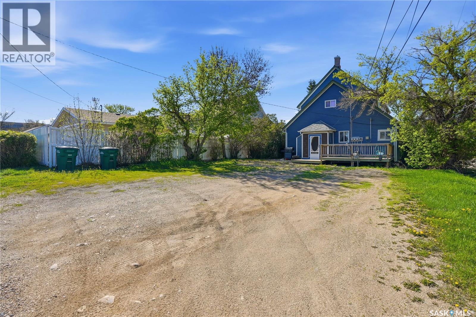 174 Ominica STREET W - 63