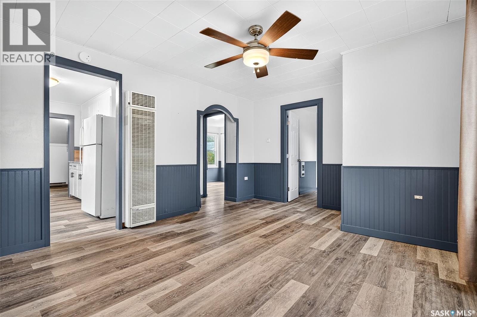 826 Athabasca STREET E - 10