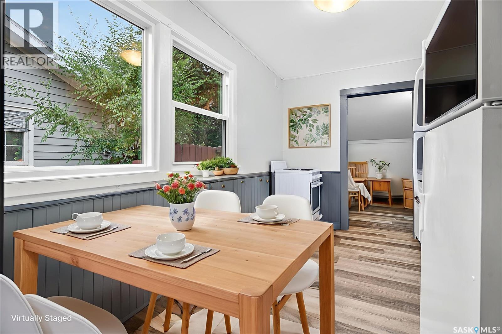 826 Athabasca STREET E - 24