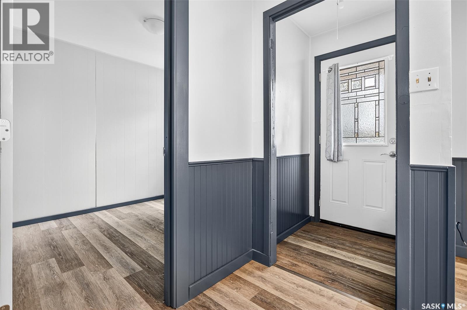 826 Athabasca STREET E - 3