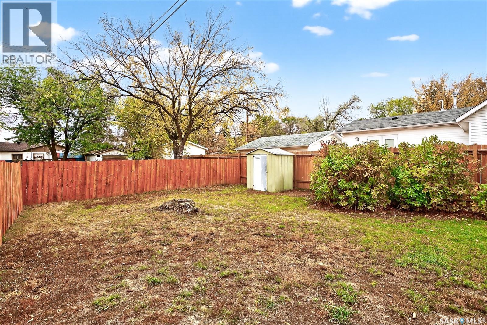 826 Athabasca STREET E - 37