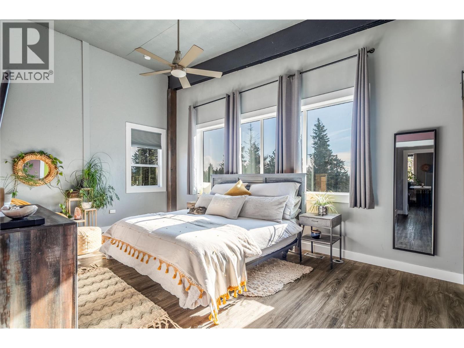 761 Fairbridge Road - 21