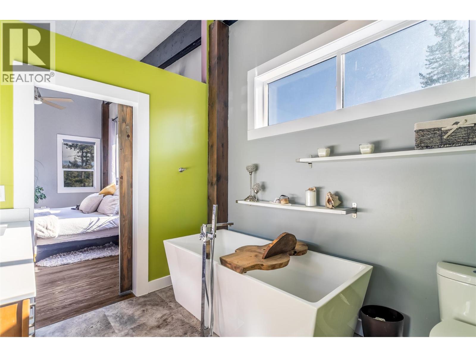 761 Fairbridge Road - 25