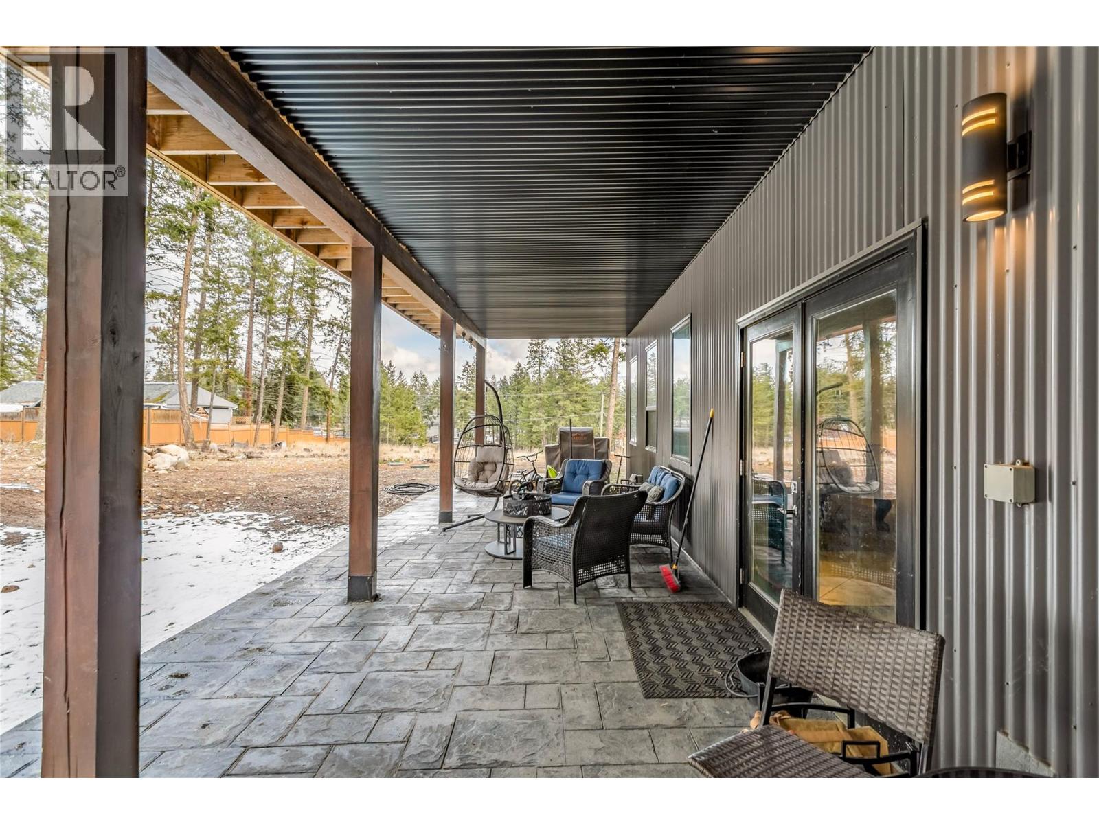 761 Fairbridge Road - 39