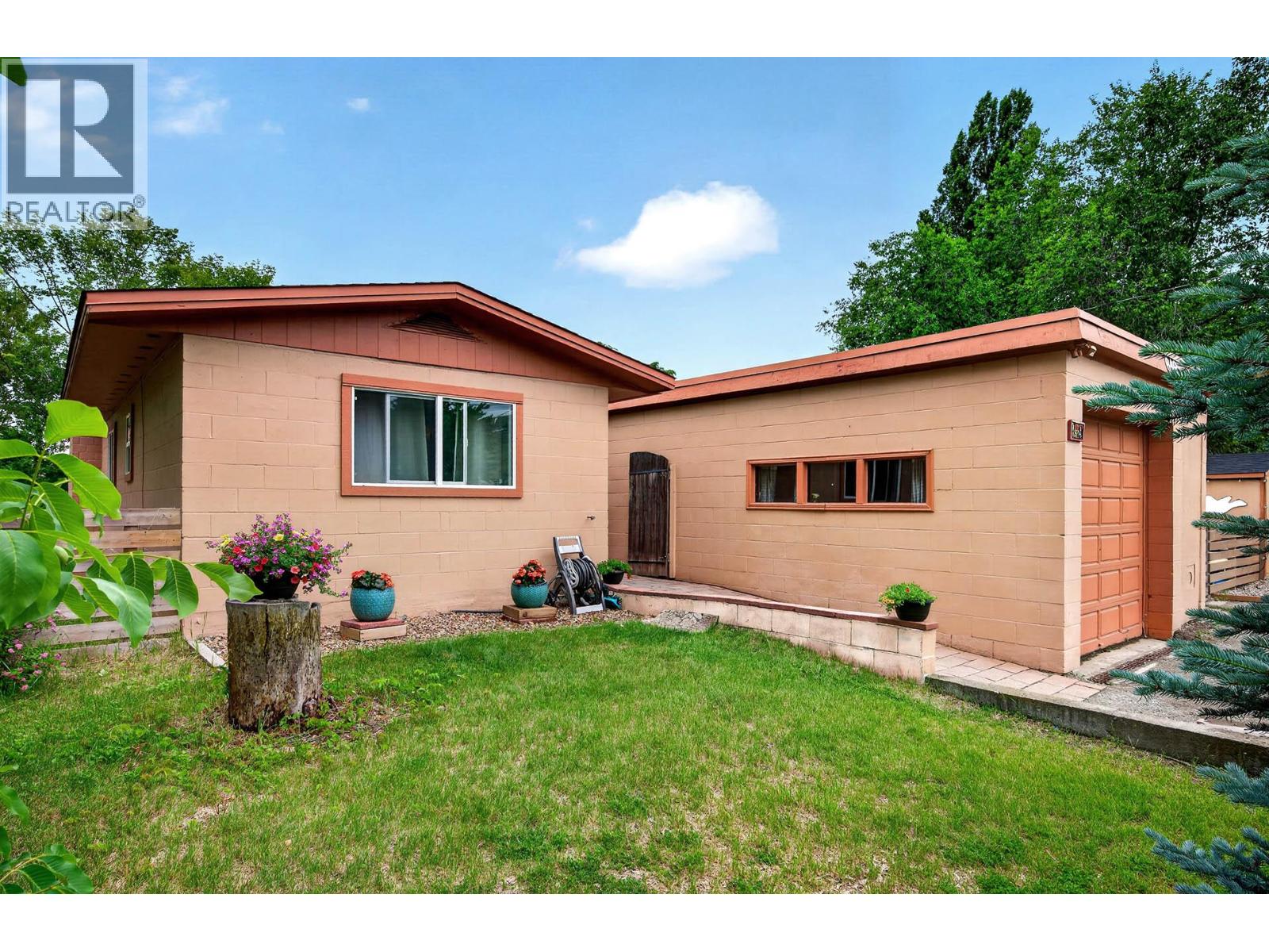 649 Sicamore Drive - Image 3
