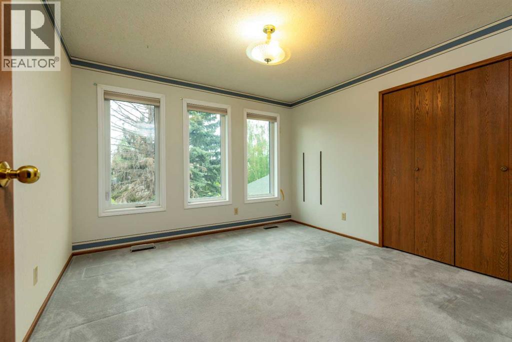 502 2 Street E — photo 20