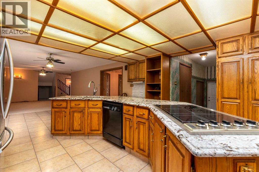 502 2 Street E - photo 4