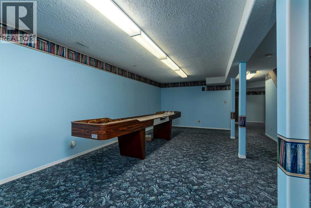502 2 Street E — photo 28