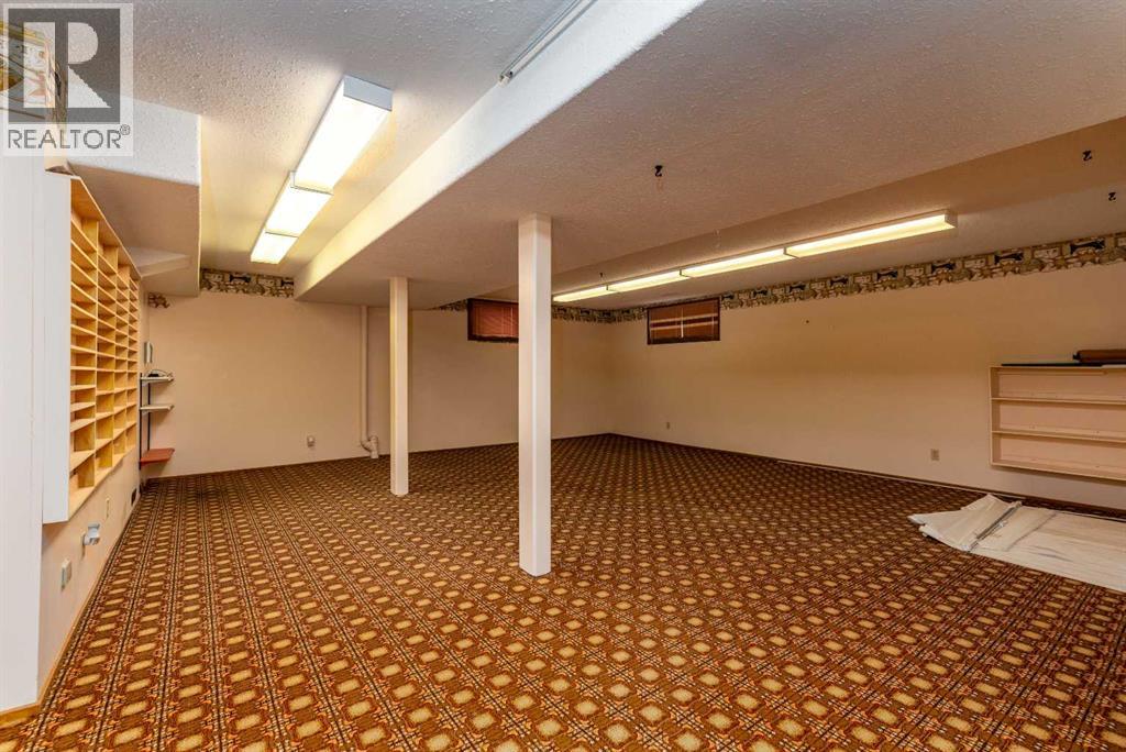 502 2 Street E — photo 34