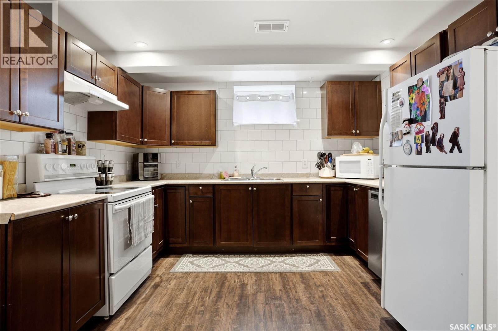 533 Broadway AVENUE — photo 24
