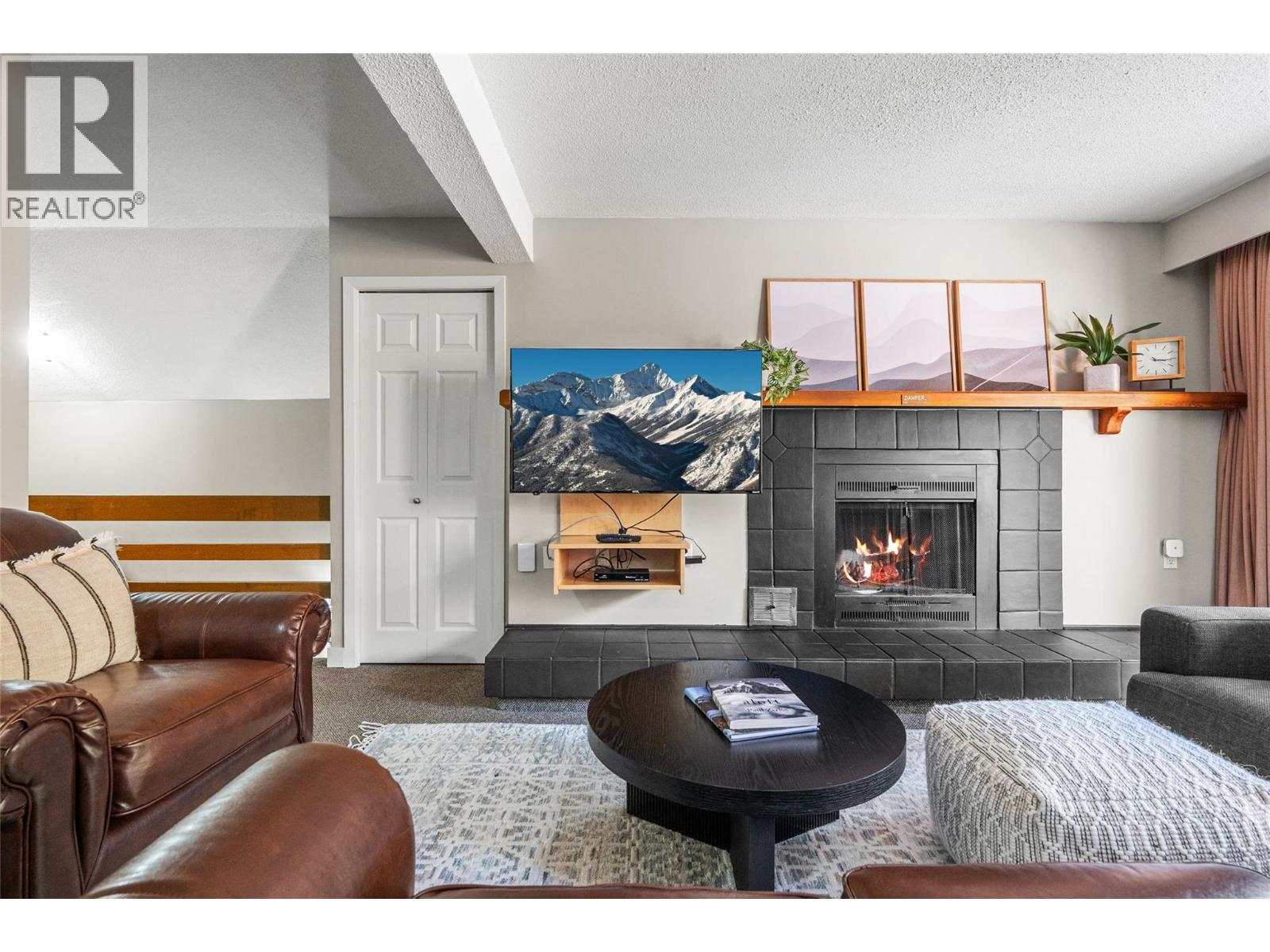 #624 2030 PANORAMA Drive - 4