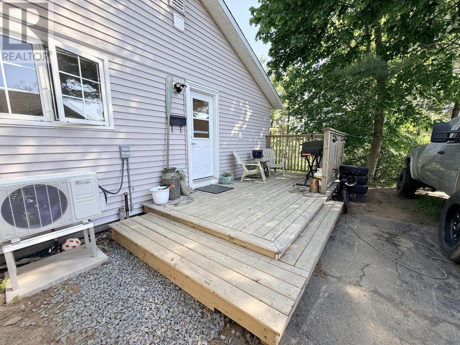 54 Maple Avenue - 10
